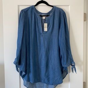 New with tags women’s Loft blouse